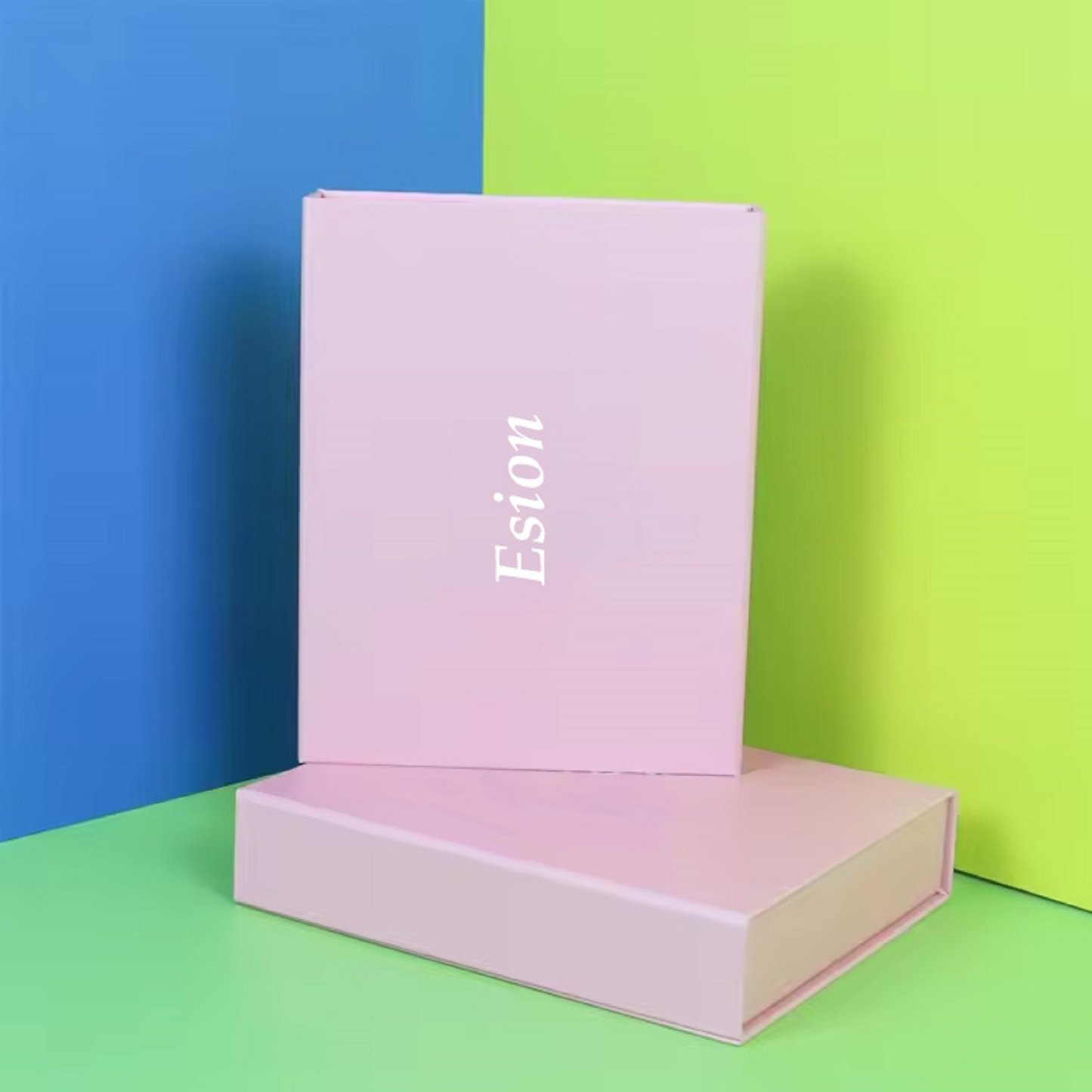 Pink Magnetic Closure Gift Boxes Cardboard Box With Foam Insert For Perfumes