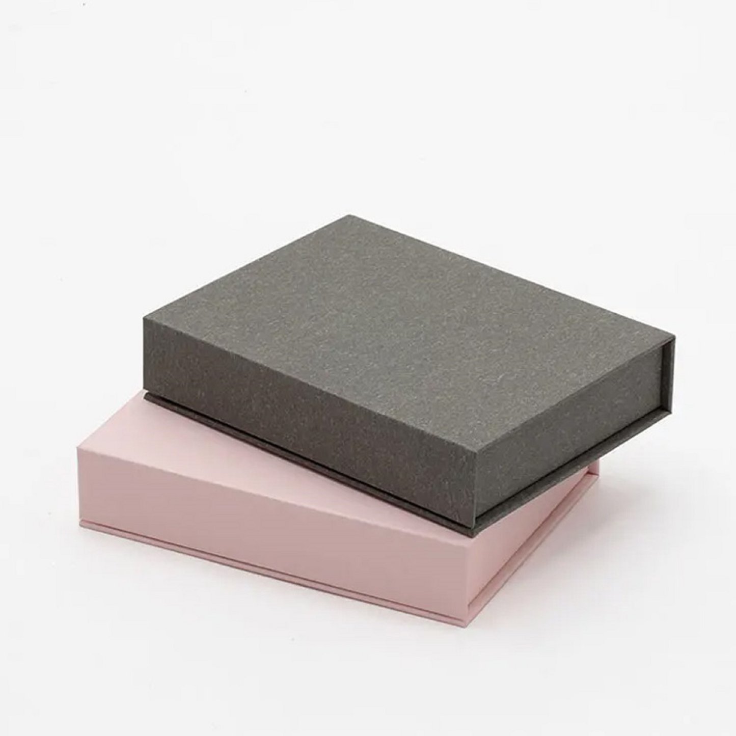 Pink  cardboard gift box with magnetic  lid for clothing paper packaging boxes